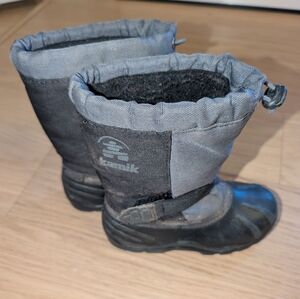 Kamik Kids' Black and Gray Snow Boots